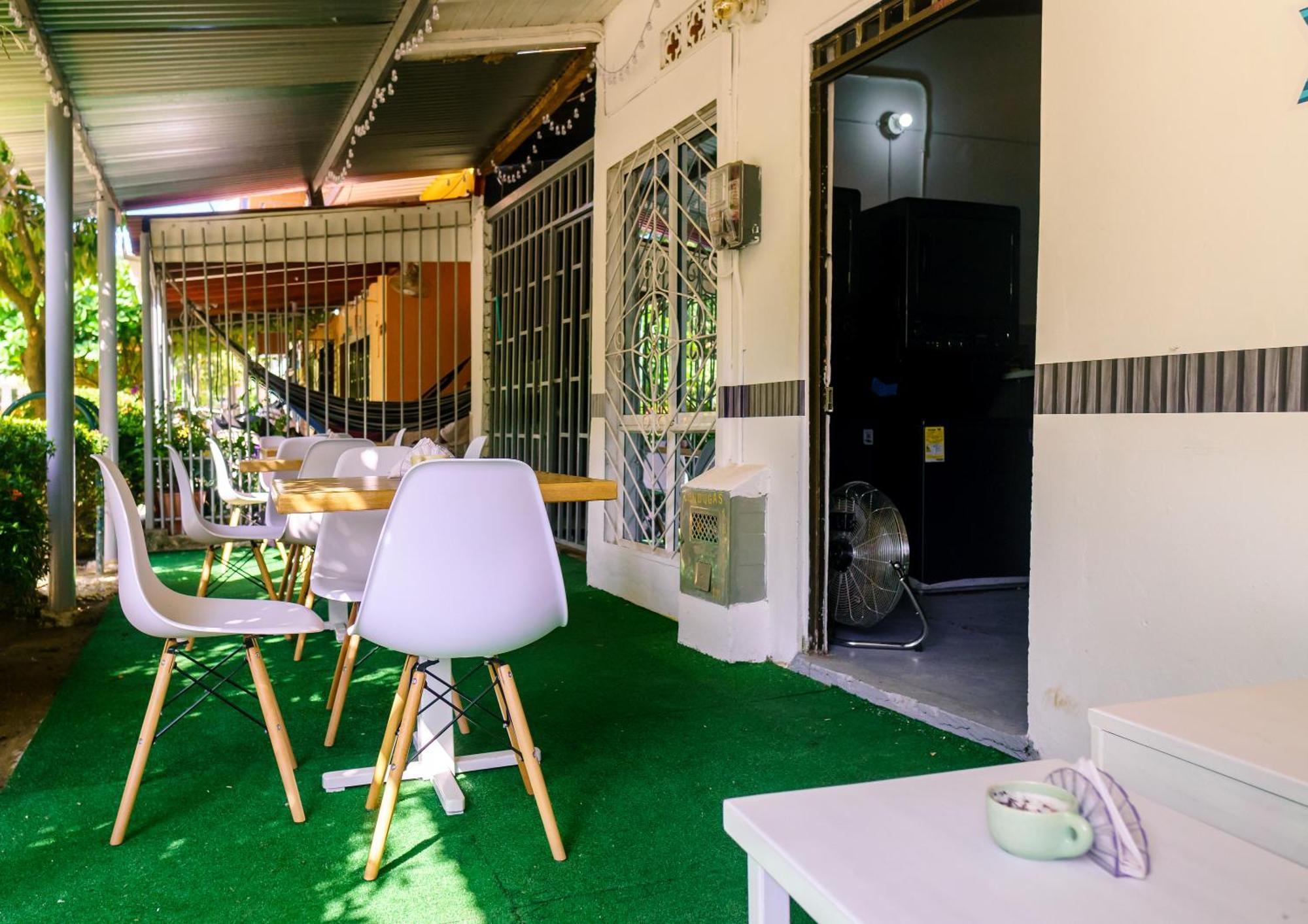 Mi Pueblo Natal Aptos Y Habitaciones Necoclí 외부 사진